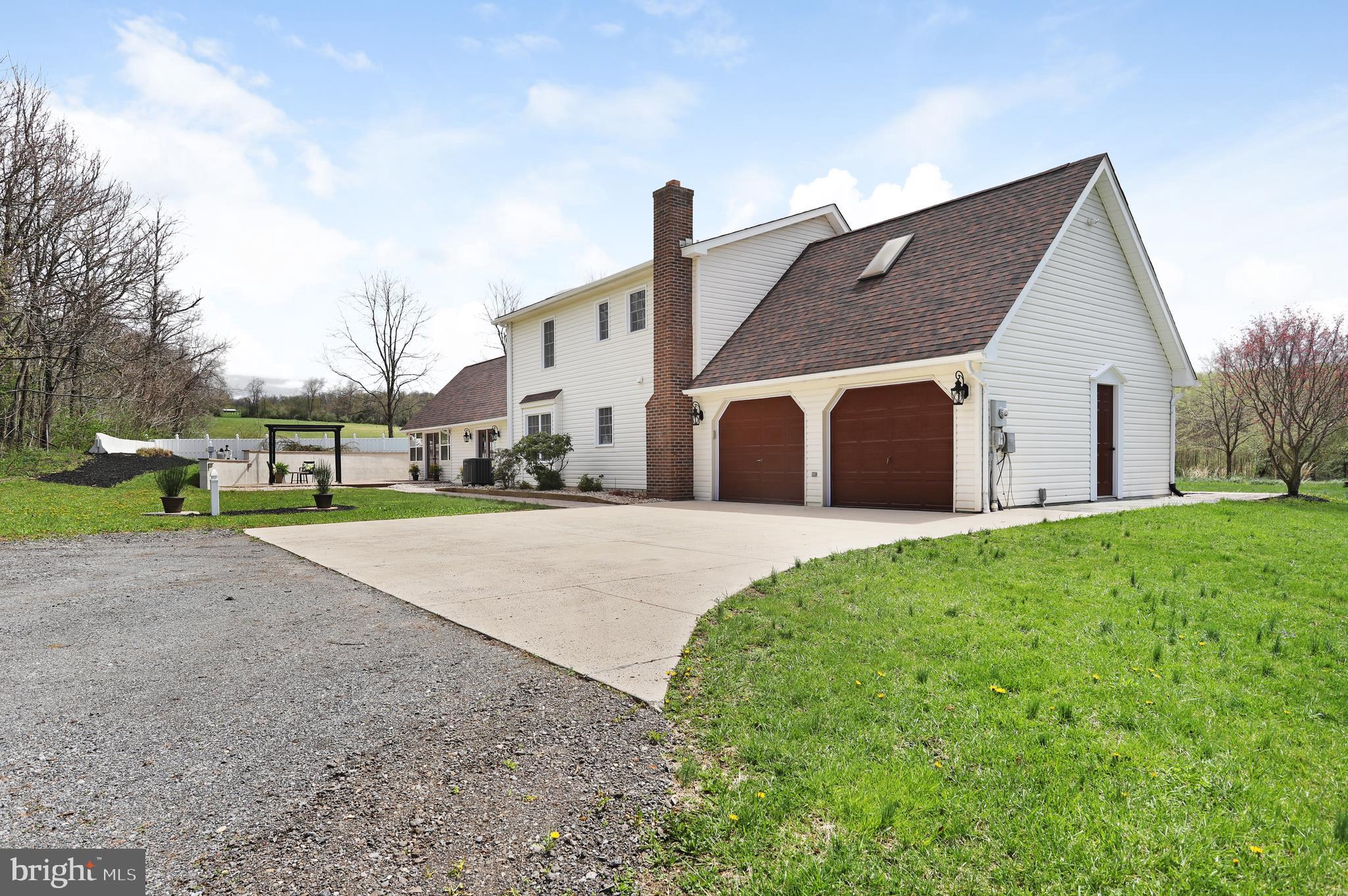 12237 Indian Springs Road Clear Spring, MD 21722 - Photo 4 of 29 Gallery Image 4