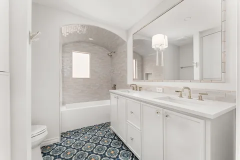 $4,390,000 | 4622 Lake View, Austin, TX 78731