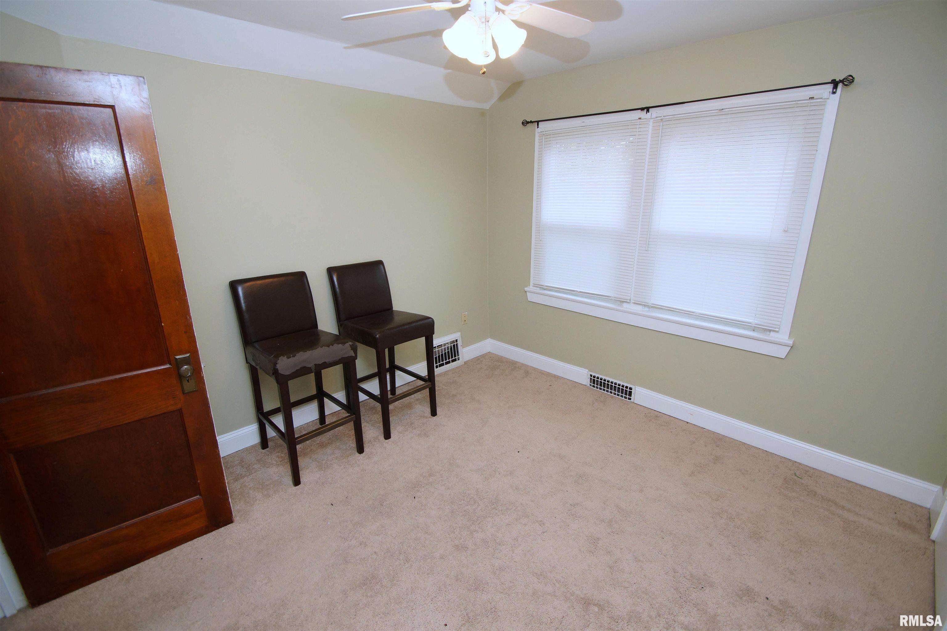 2113 12th Street Moline, IL 61265 - Photo 15 of 19