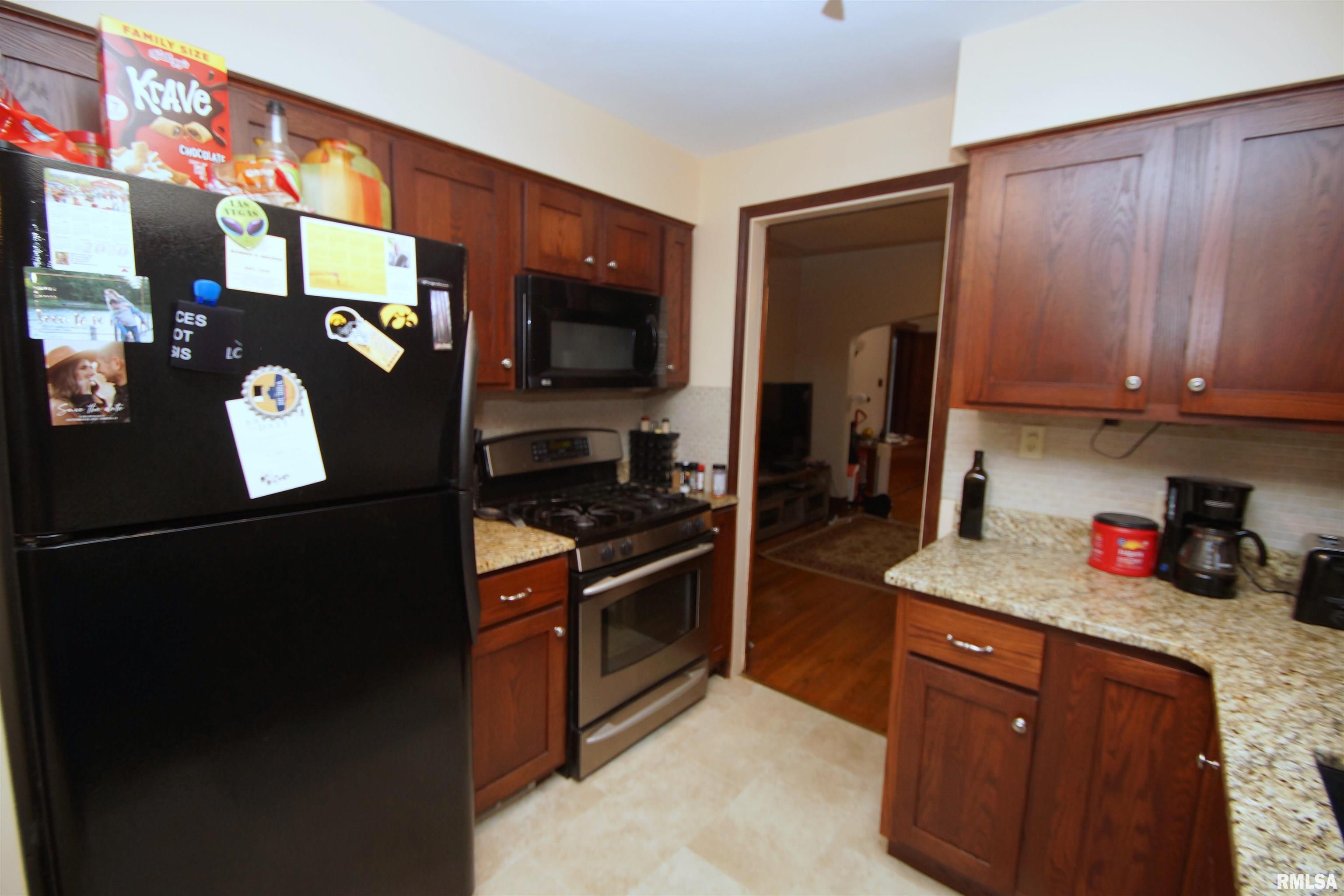 2113 12th Street Moline, IL 61265 - Photo 8 of 19