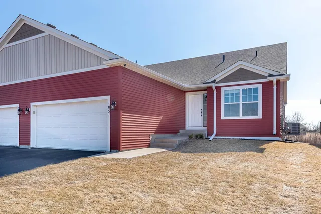 $359,900 | 1051 Sakatah Court, Madison Lake, MN 56063