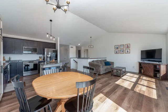 $359,900 | 1051 Sakatah Court, Madison Lake, MN 56063