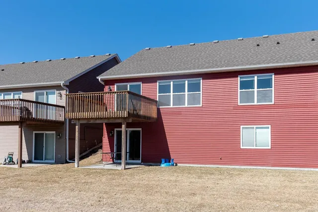 $359,900 | 1051 Sakatah Court, Madison Lake, MN 56063