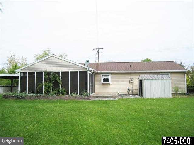 1860 3rd Avenue York, PA 17402 - Photo 3 of 14