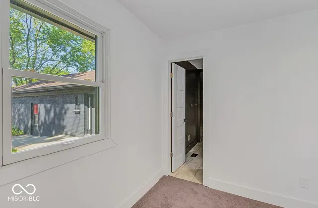 $470,000 | 5020 East County Road 100 North, Avon, IN 46123