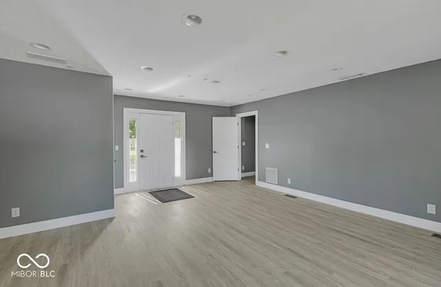 $470,000 | 5020 East County Road 100 North, Avon, IN 46123