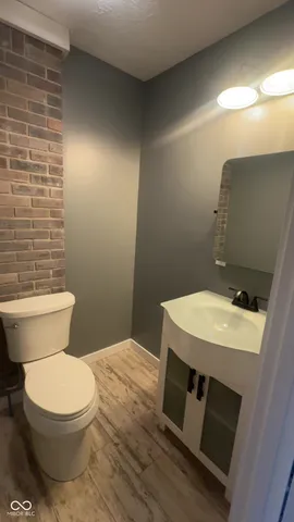 $470,000 | 5020 East County Road 100 North, Avon, IN 46123