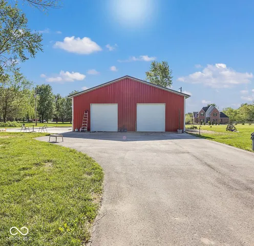 $470,000 | 5020 East County Road 100 North, Avon, IN 46123