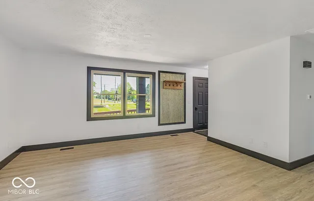 $470,000 | 5020 East County Road 100 North, Avon, IN 46123