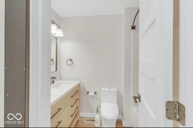 $470,000 | 5020 East County Road 100 North, Avon, IN 46123