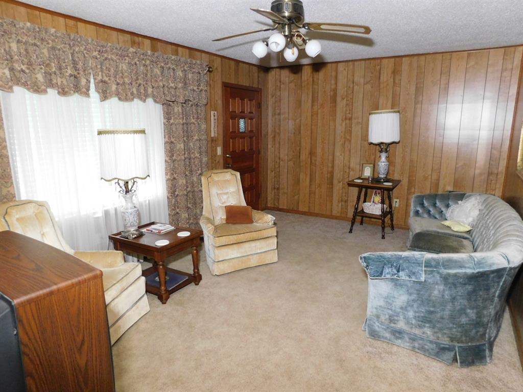 107 5th Street Northeast Springhill, LA 71075 - Photo 12 of 26