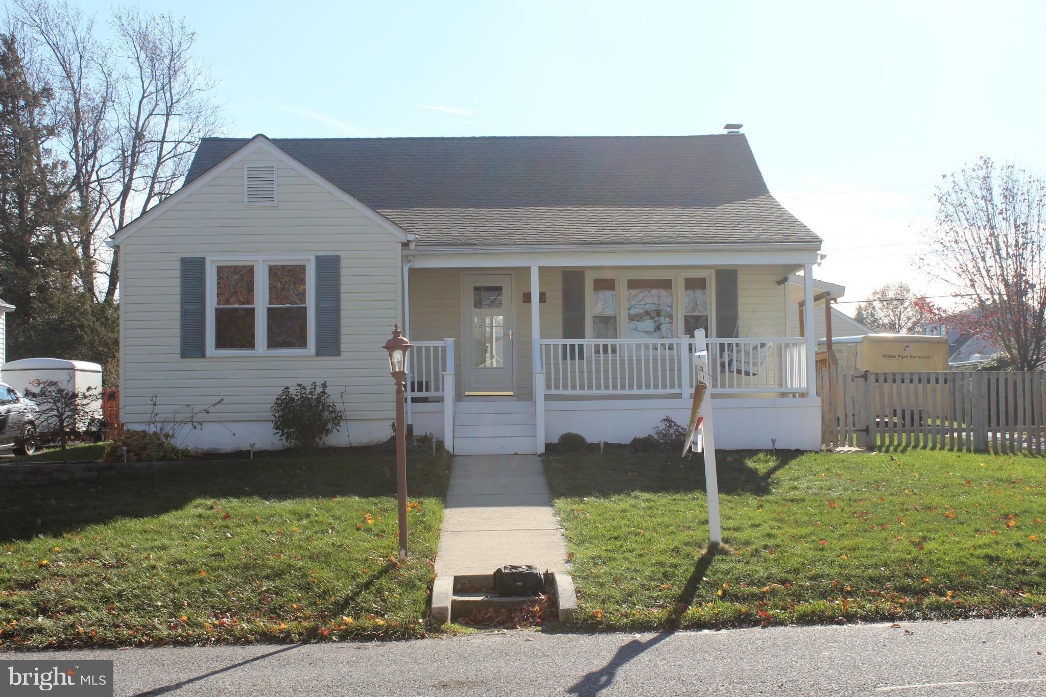 605 Cleveland Road Linthicum, MD 21090 - Photo 1 of 27 Exterior (Front)