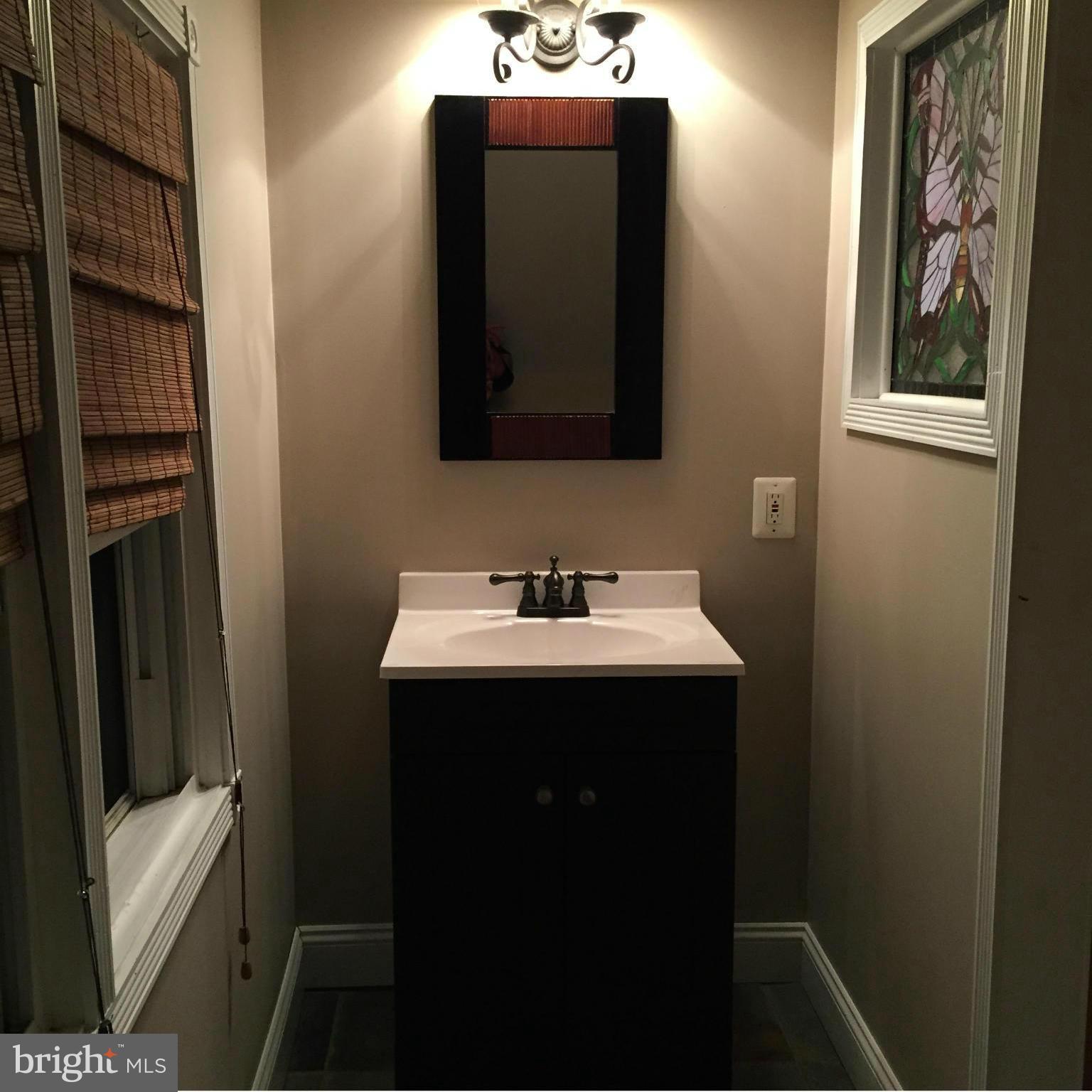 605 Cleveland Road Linthicum, MD 21090 - Photo 16 of 27 Bath (Master)