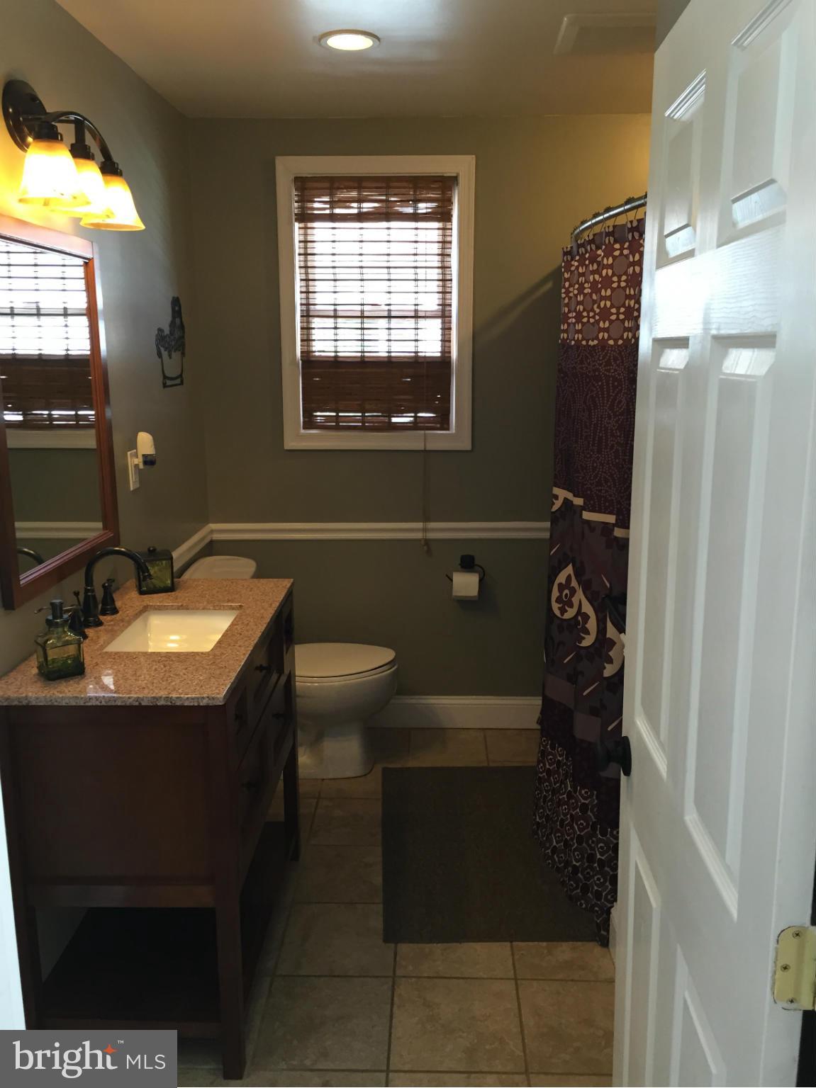 605 Cleveland Road Linthicum, MD 21090 - Photo 6 of 27 Bath