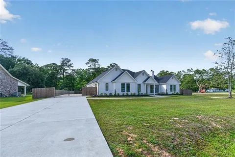 $415,000 | 38113 Julia Drive, Pearl River, LA 70452