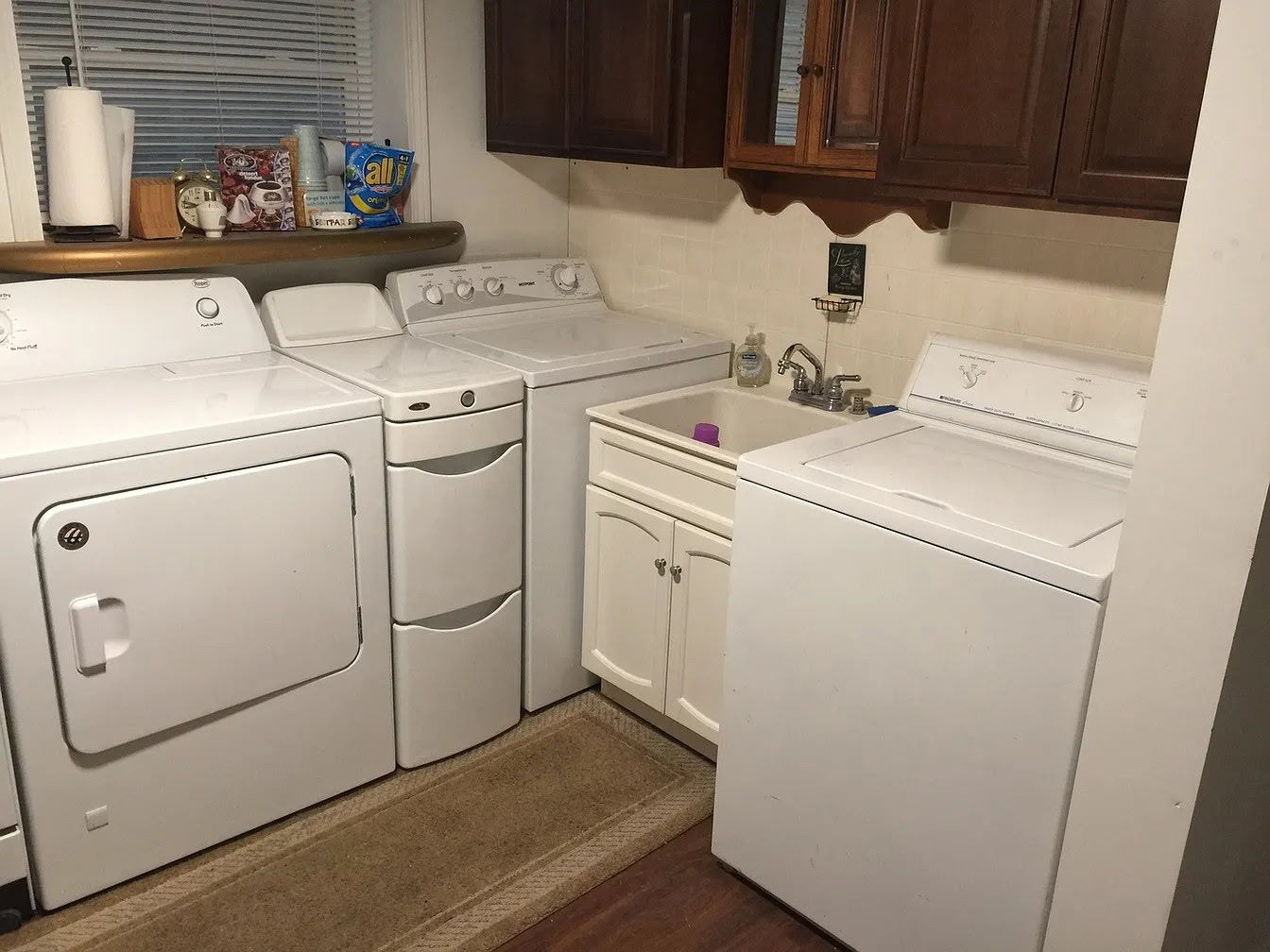 5107 West Cullom Avenue, Unit 2 Chicago, IL 60641 - Photo 16 of 20 a utility room with dryer and washer