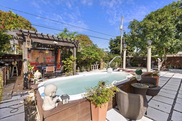 a view of outdoor space