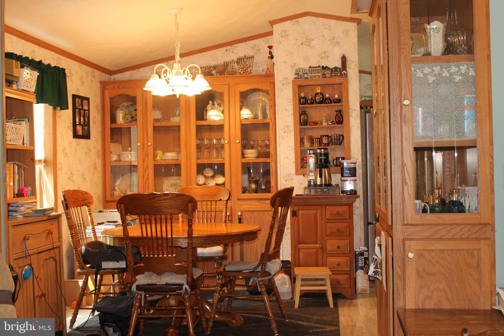 121 Weidler Lane Lititz, PA 17543 - Photo 5 of 25 DINING AREA