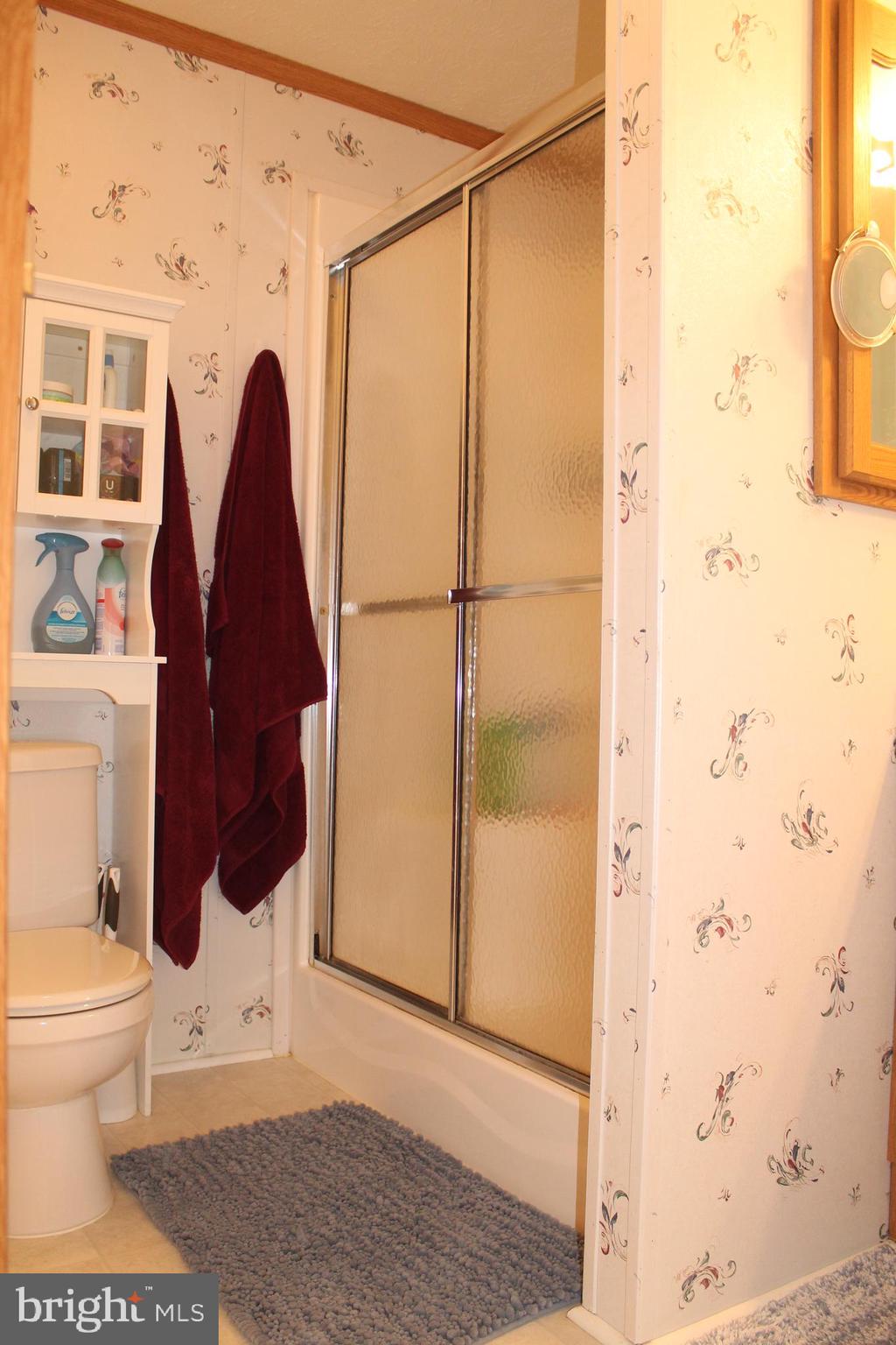 121 Weidler Lane Lititz, PA 17543 - Photo 9 of 25 PRIMARY BATHROOM