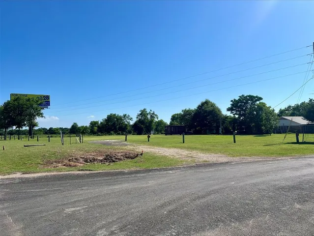 a view of outdoor space with city view