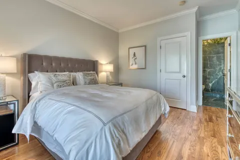 14 Spinnaker Way, Southampton, NY 11968