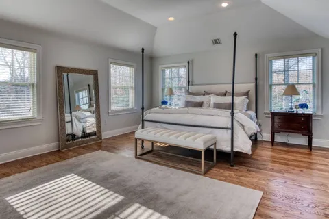 14 Spinnaker Way, Southampton, NY 11968