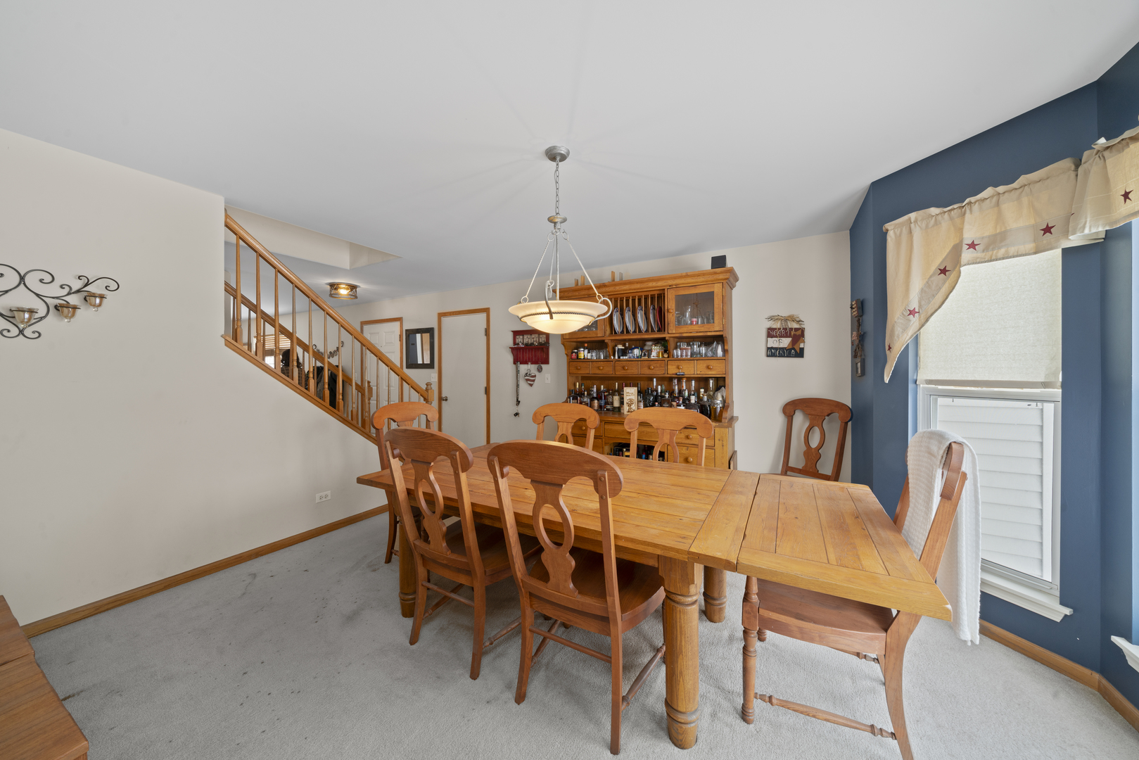 3505 Bailey Street Plano, IL 60545 - Photo 6 of 31 a dining room with furniture and window