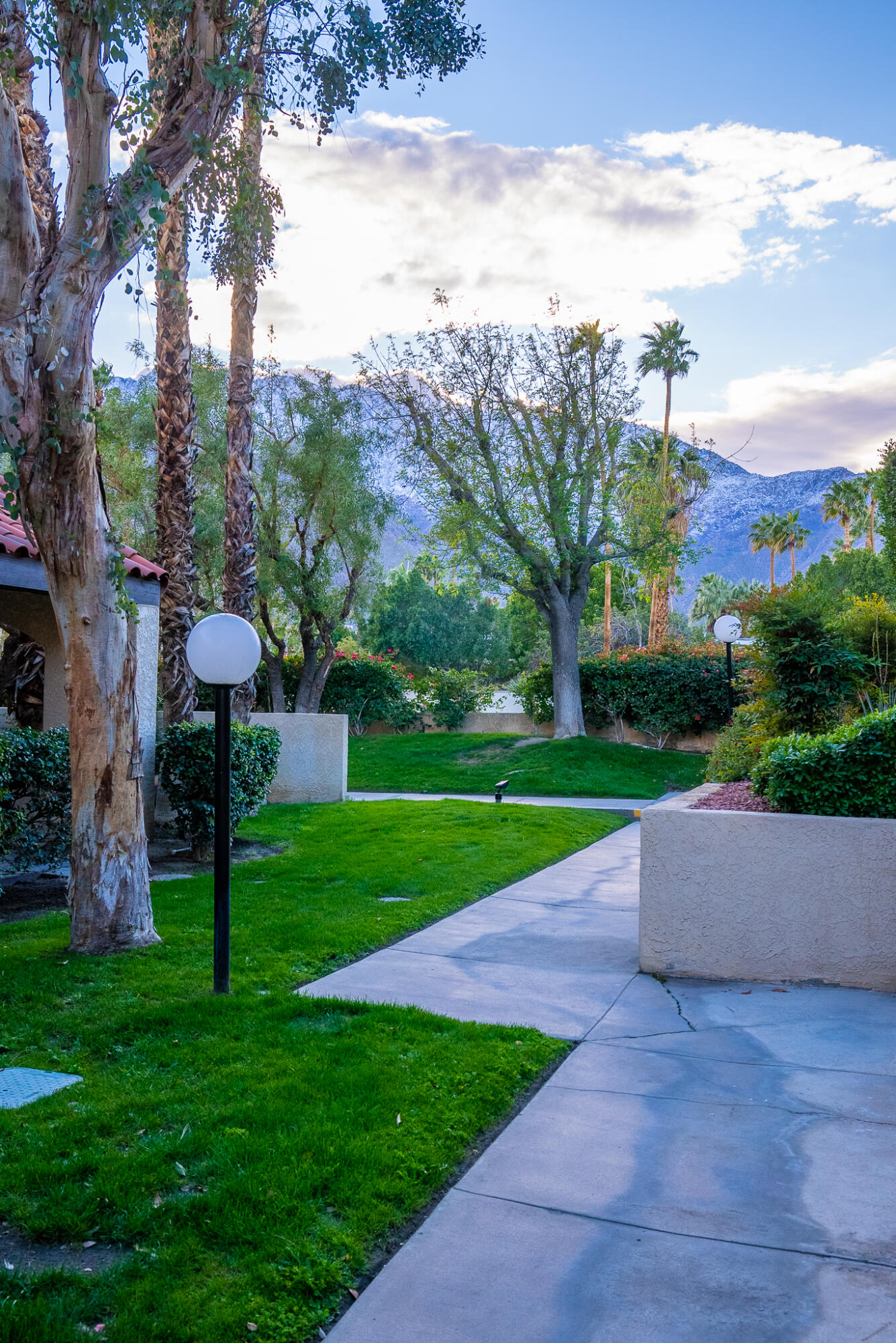 200 East Racquet Club Road, Unit 24 Palm Springs, CA 92262 - Photo 42 of 58 DSC00338