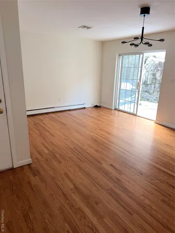 $3,900 | 219 Mary Lou Avenue, Unit 2, Yonkers, NY 10703