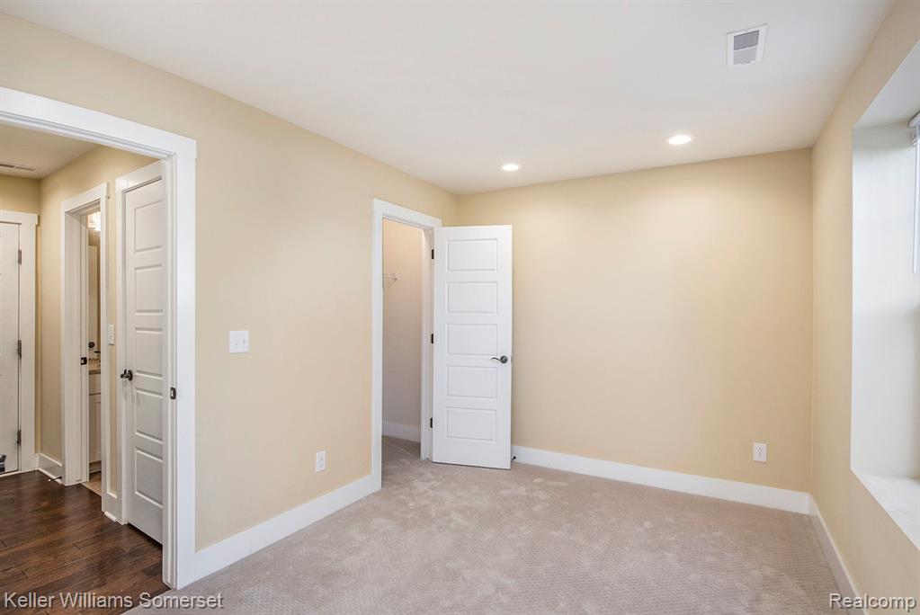 2841 Hartwick Drive Rochester Hills, MI 48307 - Photo 10 of 16