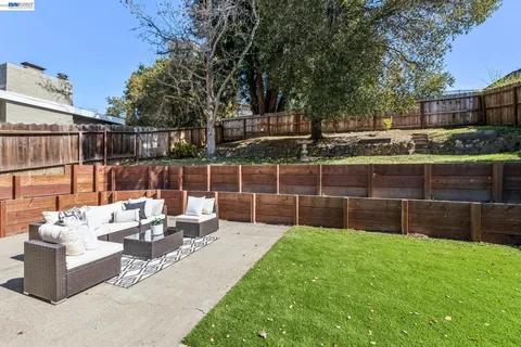 $799,000 | 18810 Madison Avenue, Castro Valley, CA 94546