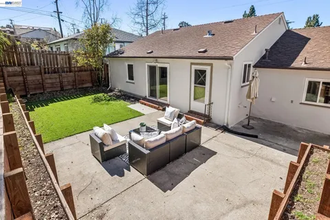 $799,000 | 18810 Madison Avenue, Castro Valley, CA 94546