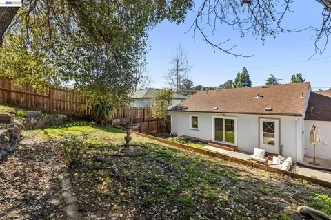 $799,000 | 18810 Madison Avenue, Castro Valley, CA 94546