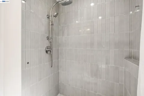 $799,000 | 18810 Madison Avenue, Castro Valley, CA 94546