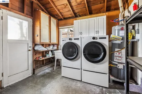 $799,000 | 18810 Madison Avenue, Castro Valley, CA 94546