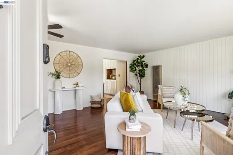 $799,000 | 18810 Madison Avenue, Castro Valley, CA 94546