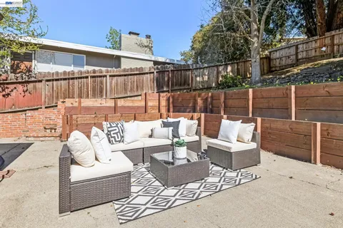 $799,000 | 18810 Madison Avenue, Castro Valley, CA 94546