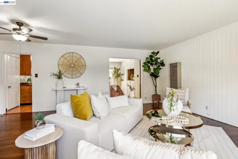 $799,000 | 18810 Madison Avenue, Castro Valley, CA 94546