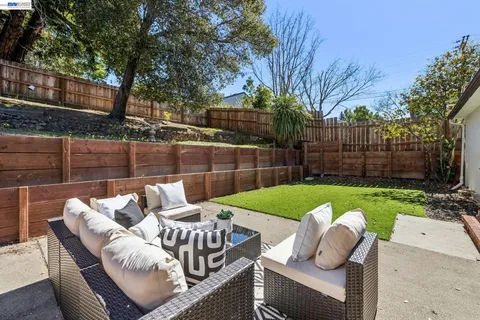 $799,000 | 18810 Madison Avenue, Castro Valley, CA 94546