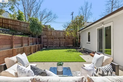 $799,000 | 18810 Madison Avenue, Castro Valley, CA 94546