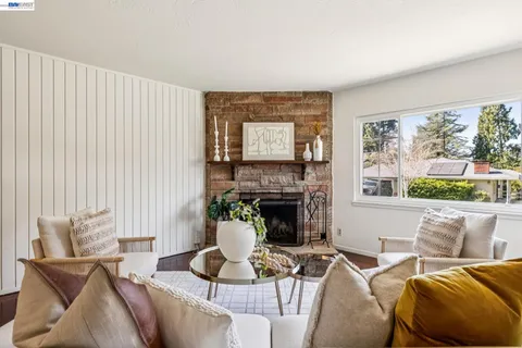 $799,000 | 18810 Madison Avenue, Castro Valley, CA 94546