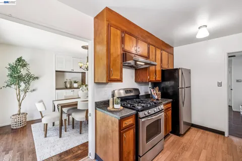 $799,000 | 18810 Madison Avenue, Castro Valley, CA 94546