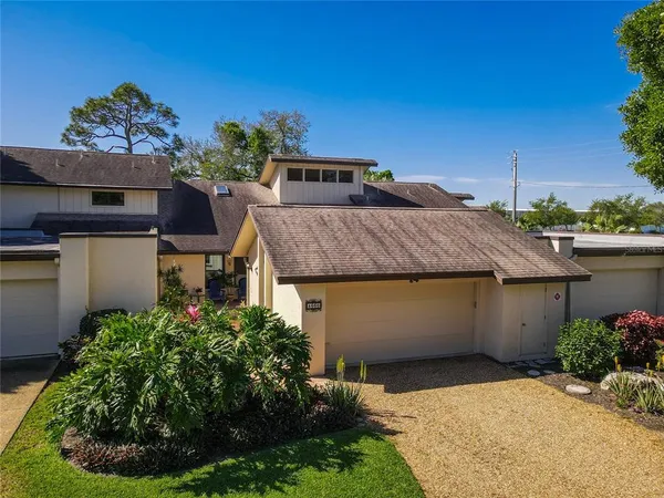 $3,000 | 4660 La Jolla Drive, Bradenton, FL 34210