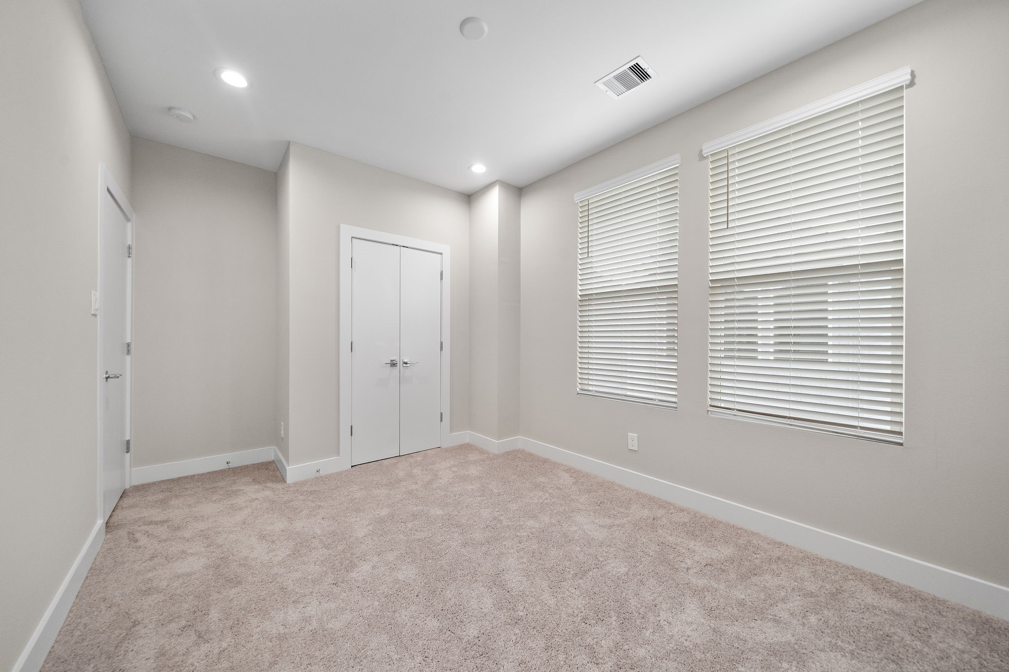 7522 Sandle Street Houston, TX 77088 - Photo 15 of 26 a view of an empty room with a window
