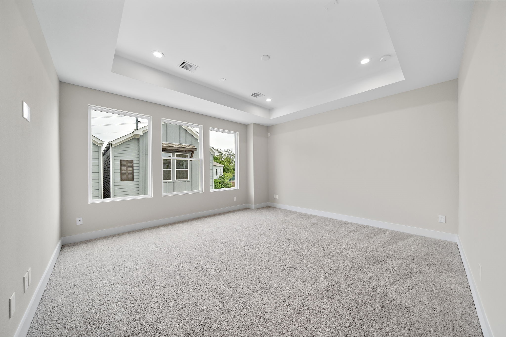 7522 Sandle Street Houston, TX 77088 - Photo 16 of 26 a view of an empty room with a window