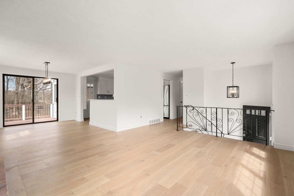 11 Egypt Beach Road Scituate, MA 02066 - Photo 5 of 40