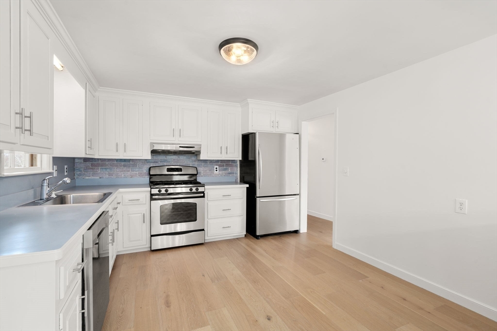 11 Egypt Beach Road Scituate, MA 02066 - Photo 9 of 40