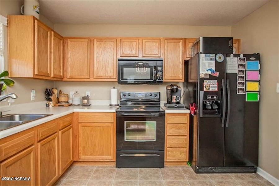 141 Baysden Road Chinquapin, NC 28521 - Photo 7 of 15 20181025120337313445000000-o