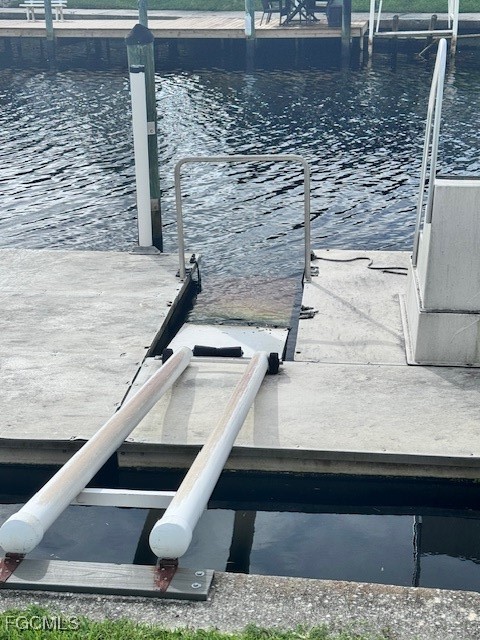 5520 Colonial Road North Fort Myers, FL 33917 - Photo 37 of 44 a view of entryway