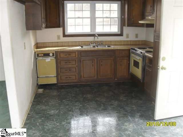 2 Nolan Road Travelers Rest, SC 29690 - Photo 3 of 7 Gallery Image 3